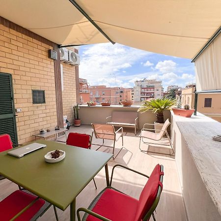 Apartmán Attico Urbano Terrazza Su Roma Metro A Cornelia Exteriér fotografie